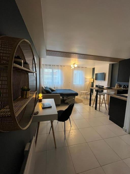 Petit Cocon En Hyper-Centre Apartment Реймс Екстериор снимка